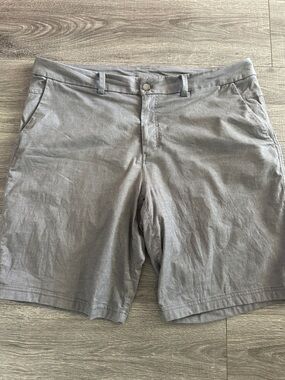 Lululemon Men’s ABC 11” shorts